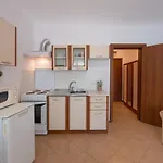 Chateau Del Mar Apartment *