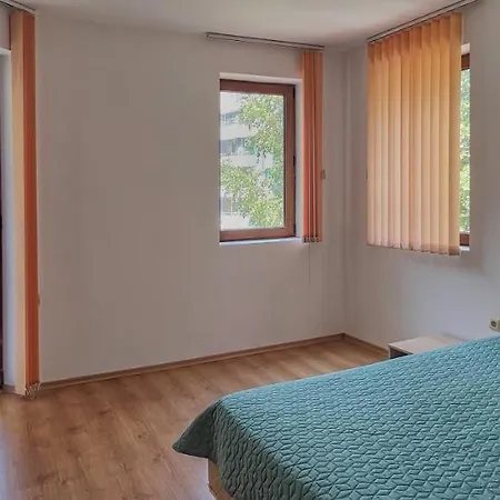 Apartment Chateau Del Mar