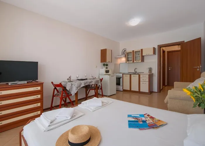 Chateau Del Mar * Sunny Beach