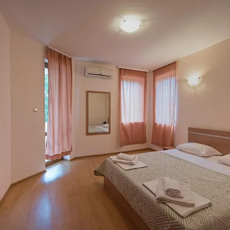 Lägenhet Chateau Del Mar Slăntjev Brjag