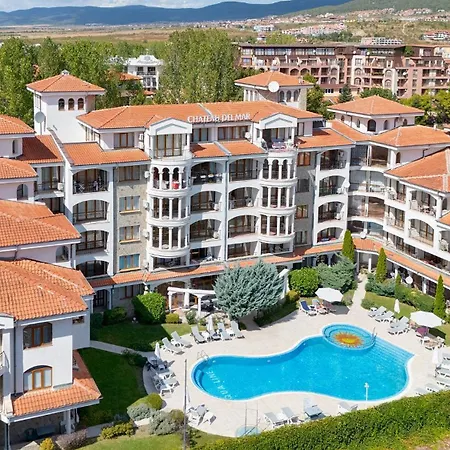 Апартамент Chateau Del Mar