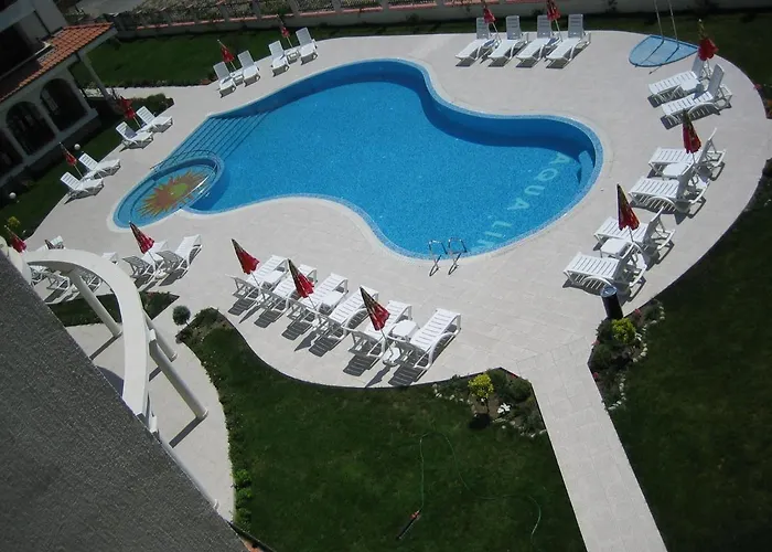 Chateau Del Mar Apartman Napospart