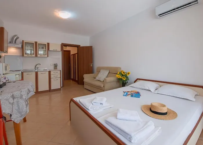 Chateau Del Mar Apartman Napospart