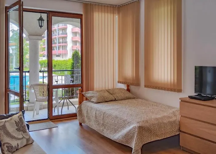 Chateau Del Mar Apartman Napospart