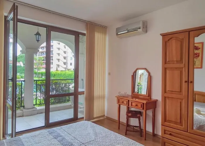 Chateau Del Mar Napospart