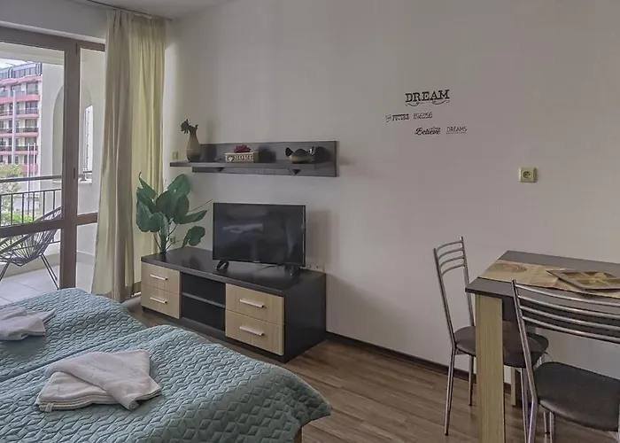 Chateau Del Mar Apartman *