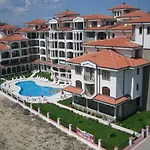 Apartment Chateau Del Mar *